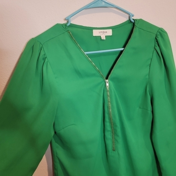 UMGEE Green Zip up Blouse. - Picture 5 of 9